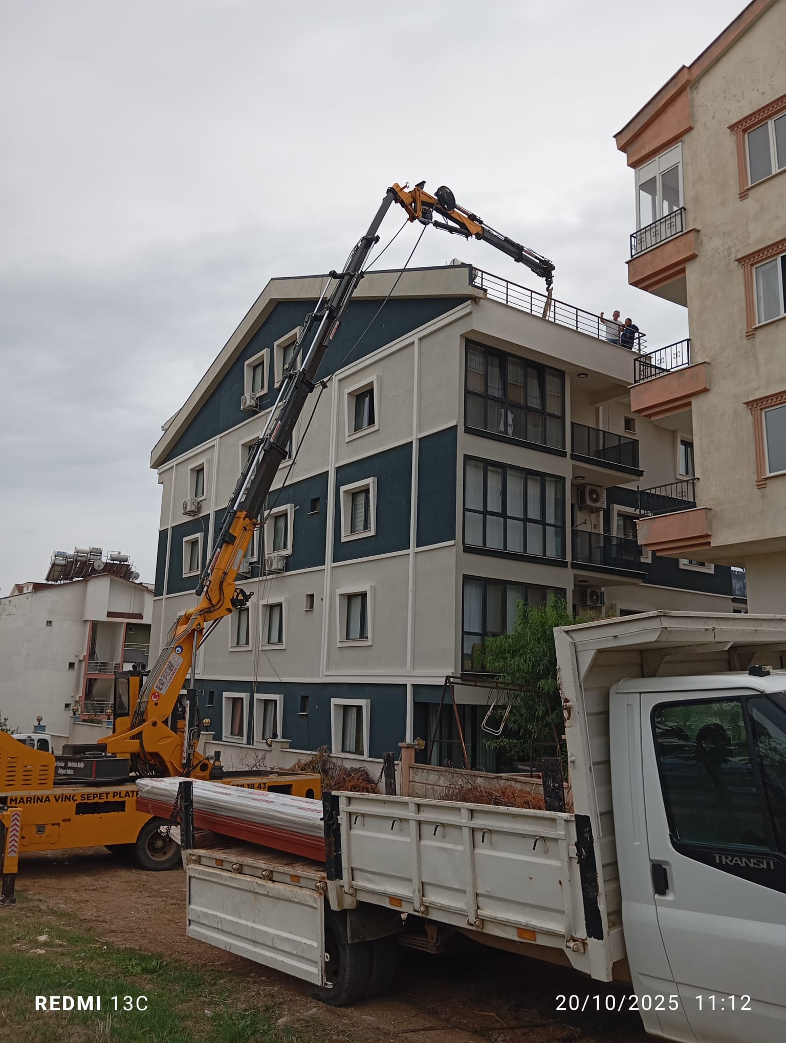 Manlift ve Makaslı Platform Arasındaki Farklar Nelerdir?