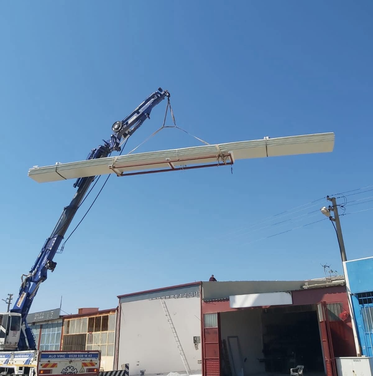 Manlift ve Makaslı Platform Arasındaki Farklar Nelerdir?