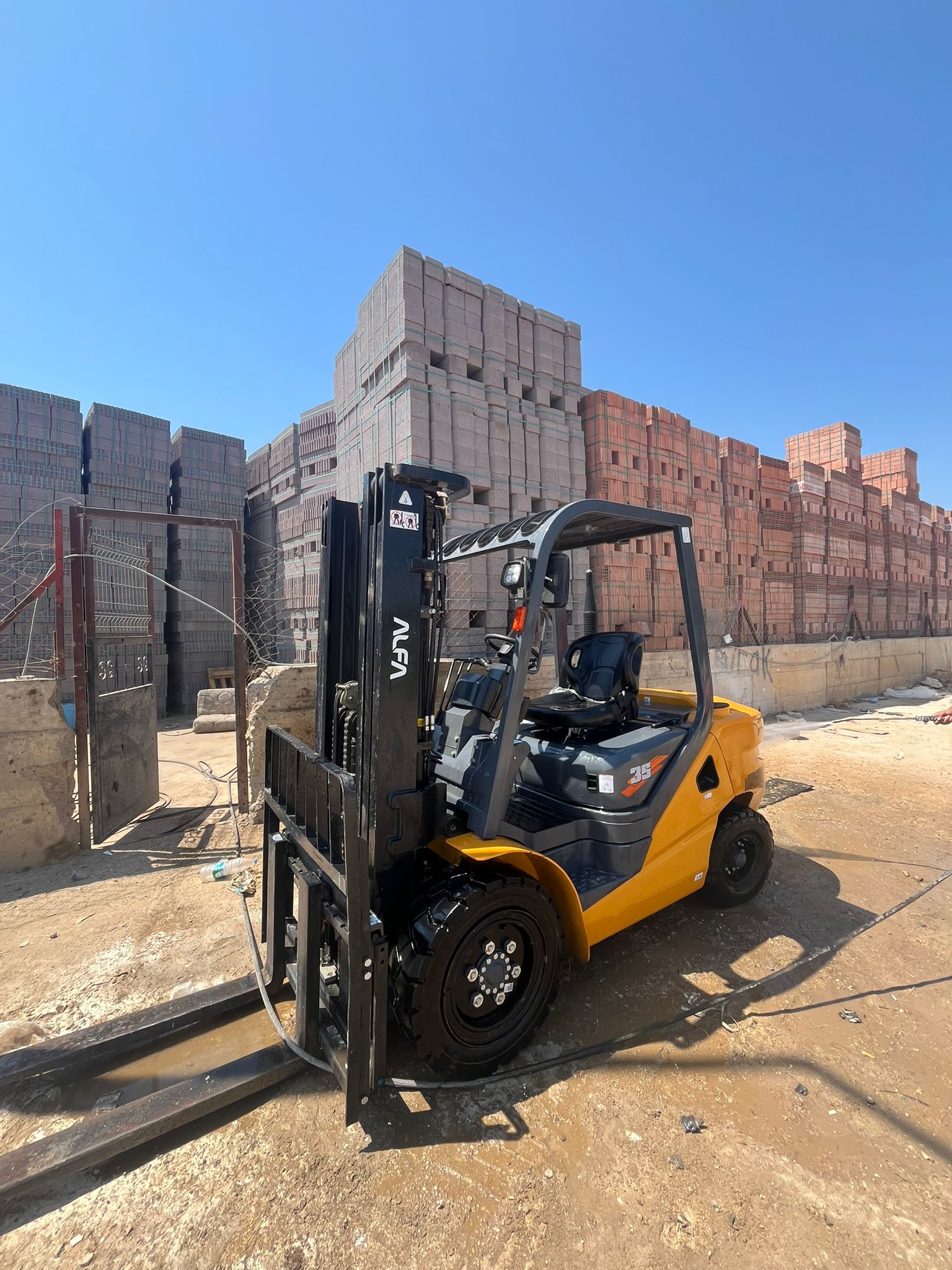 Ağır Sanayi Taşımacılığında Forkliftlerin Rolü